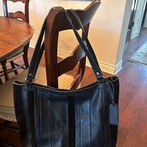 Sole Society black leather and suede purse